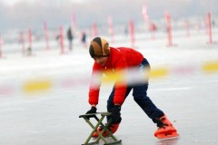 《2024中国冰雪旅游发展报告》：近七成受访者希望体验冰雪休闲旅游